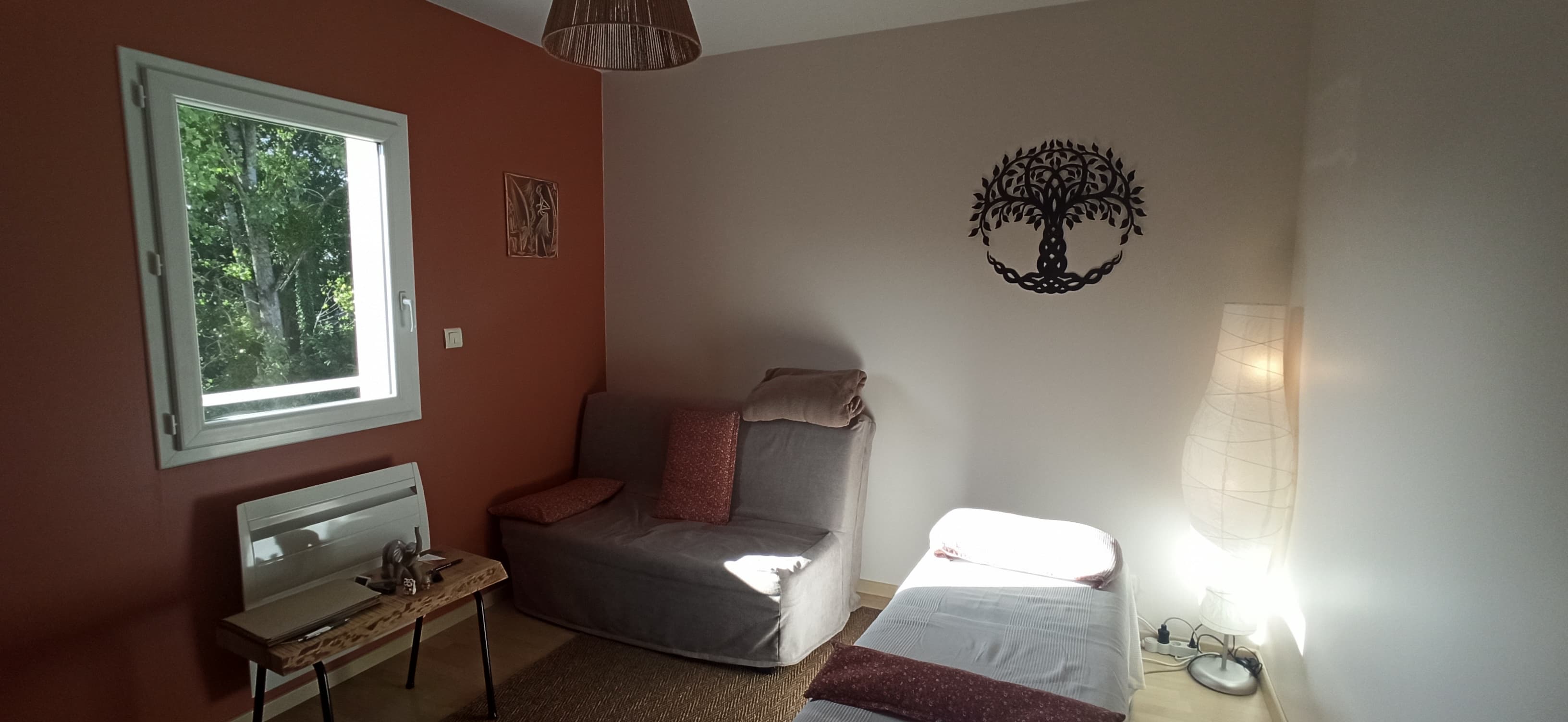 Salle de réflexologie — détail déco 1
